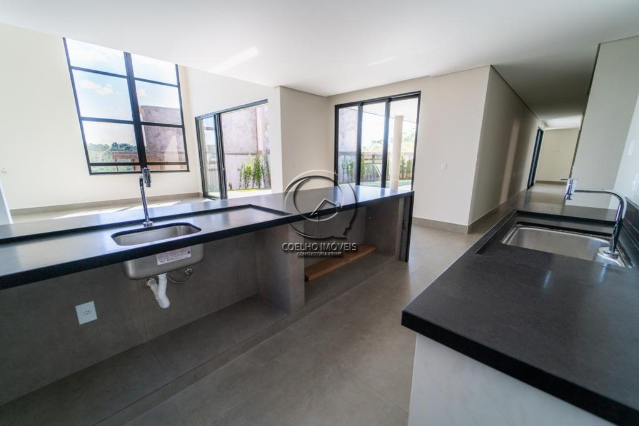 Casa à venda com 3 quartos, 420m² - Foto 11