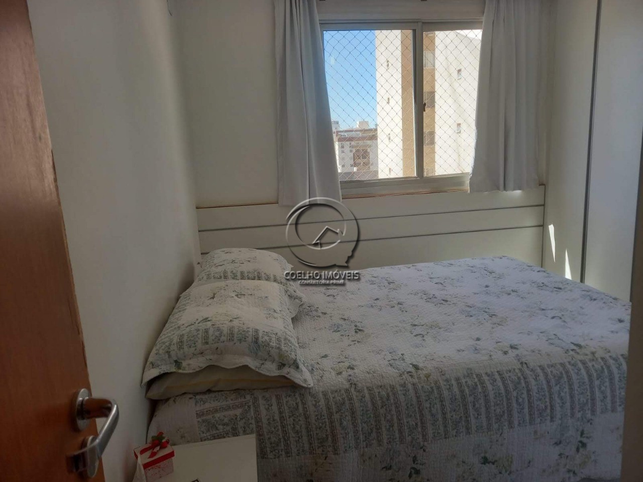 Apartamento à venda com 3 quartos, 64m² - Foto 1