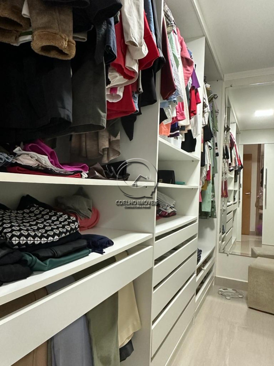 Apartamento à venda com 4 quartos, 180m² - Foto 12