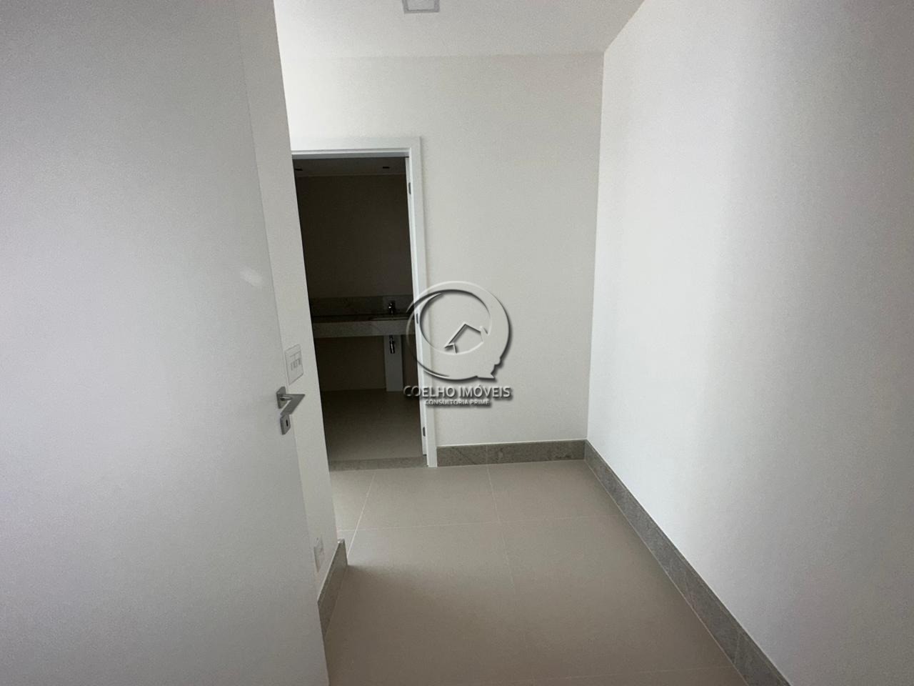 Apartamento à venda com 2 quartos, 69m² - Foto 5