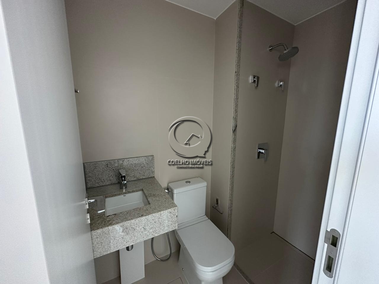 Apartamento à venda com 2 quartos, 69m² - Foto 12