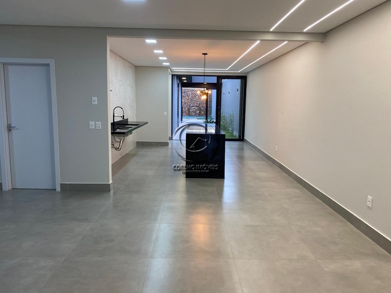 Casa à venda com 4 quartos, 350m² - Foto 19