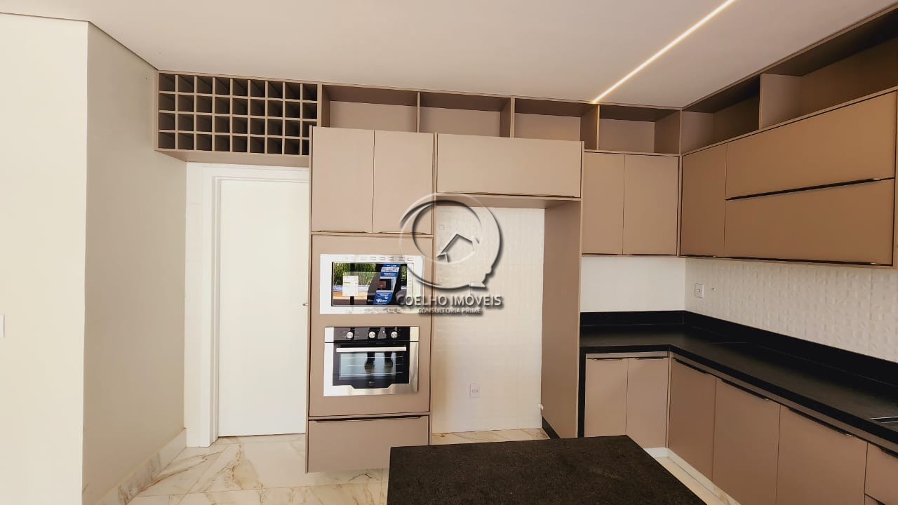 Casa à venda com 3 quartos, 304m² - Foto 8