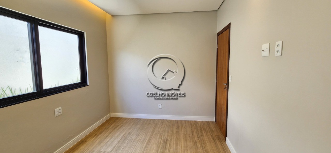 Casa à venda com 3 quartos, 270m² - Foto 10