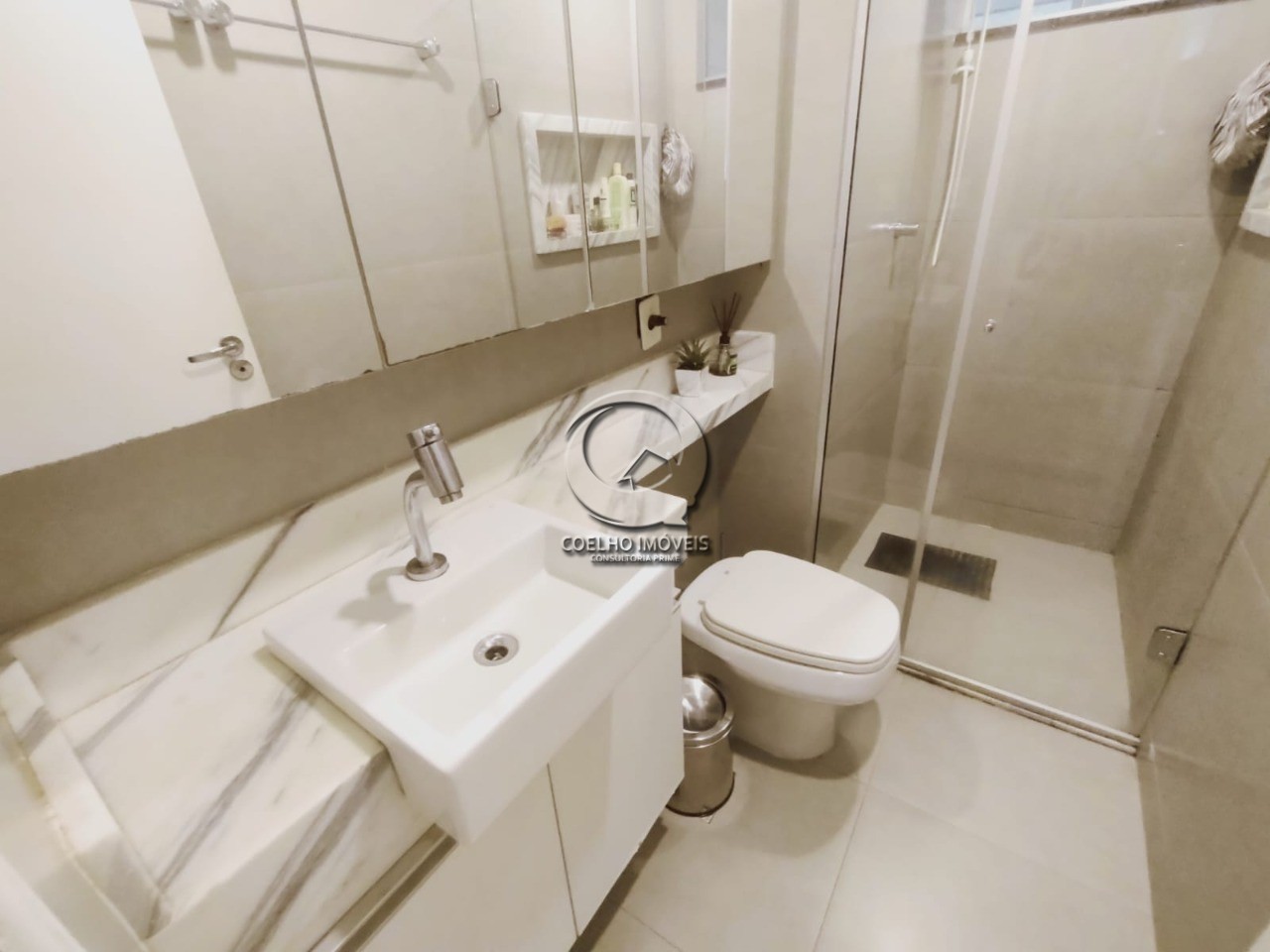 Apartamento à venda com 2 quartos, 62m² - Foto 18