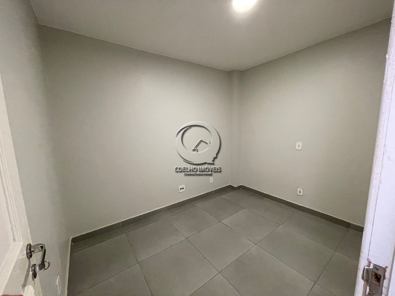 Kitnet e Studio à venda com 1 quarto, 33m² - Foto 5