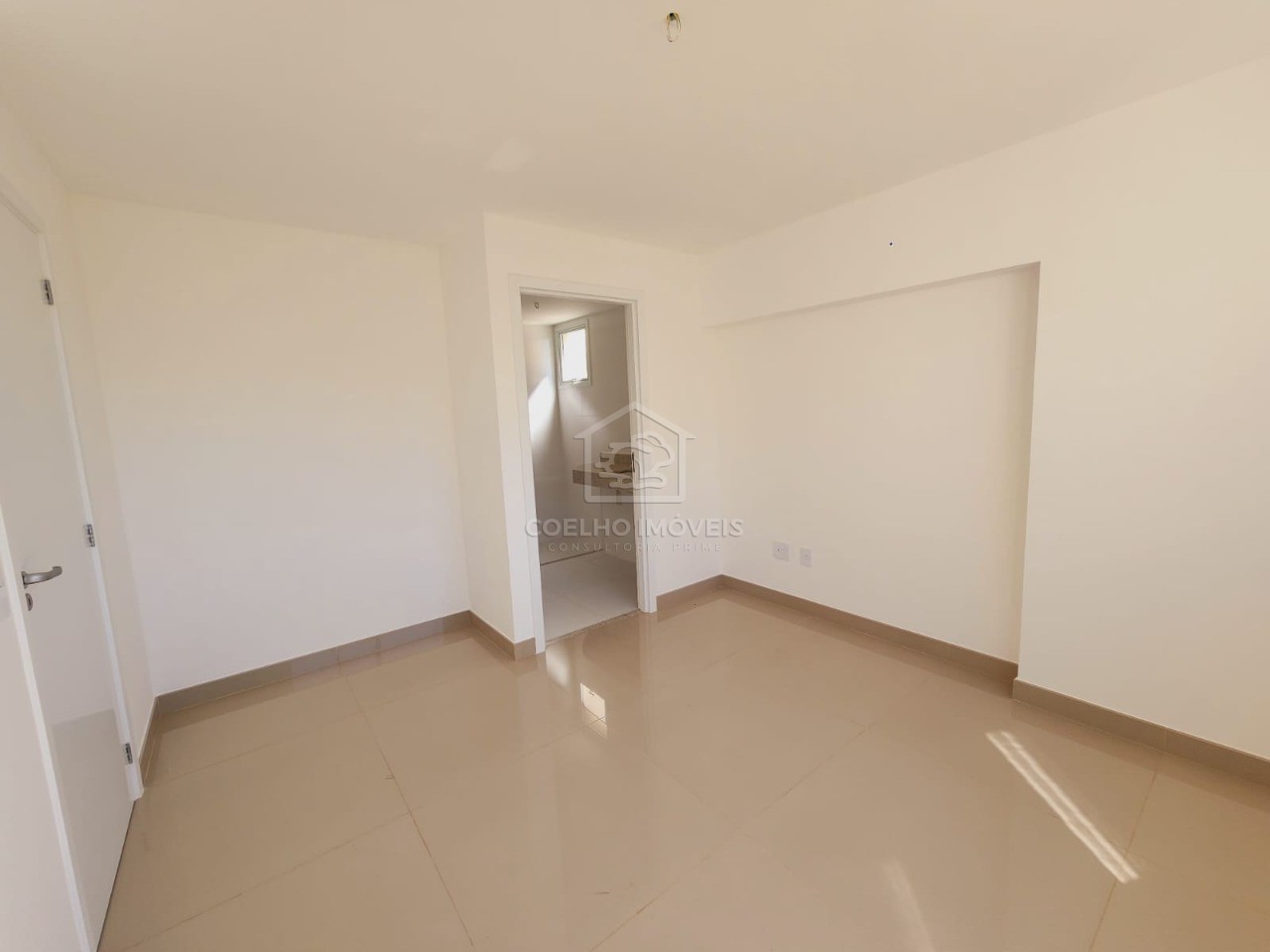 Apartamento à venda com 3 quartos, 103m² - Foto 8