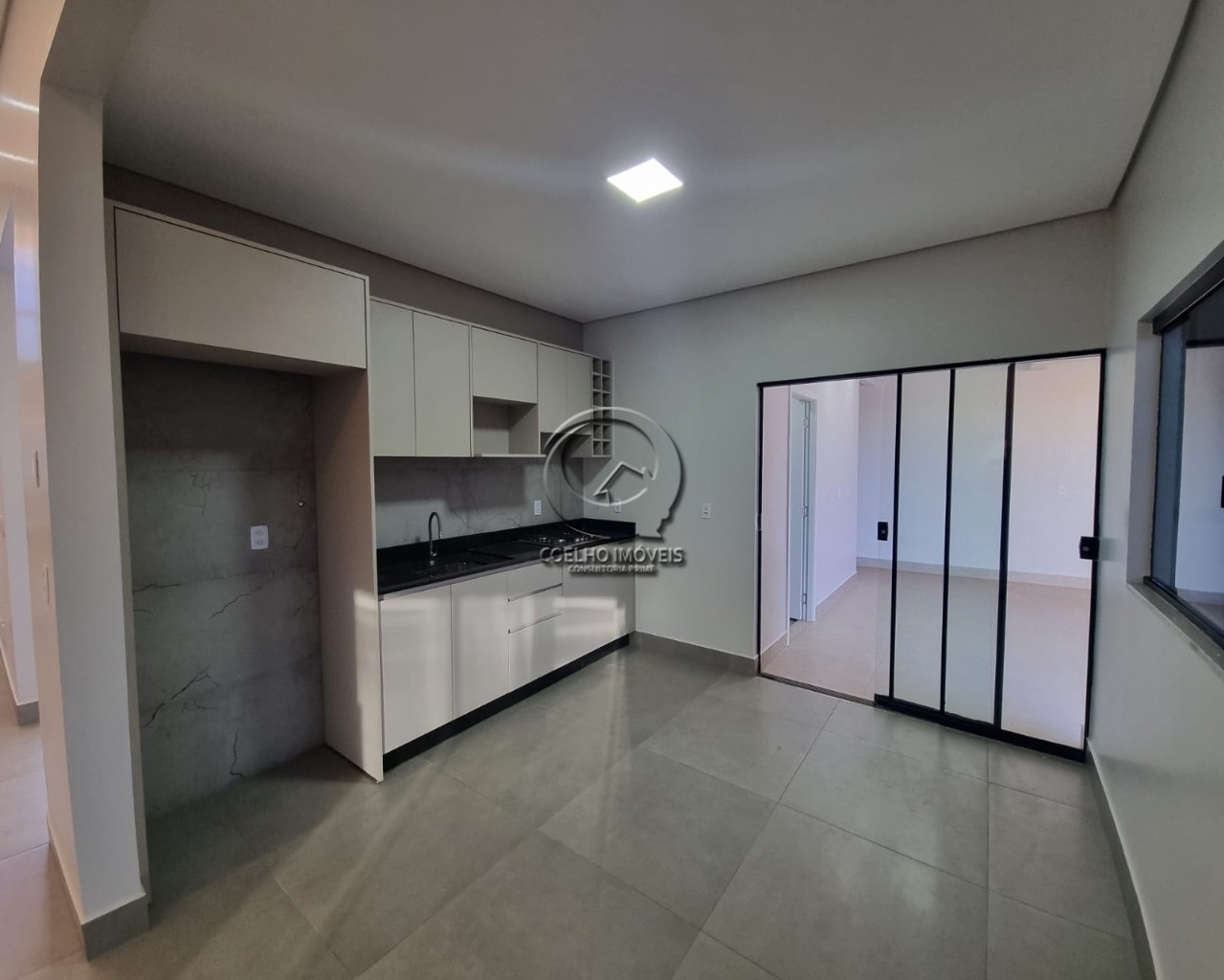 Casa à venda com 3 quartos, 240m² - Foto 8