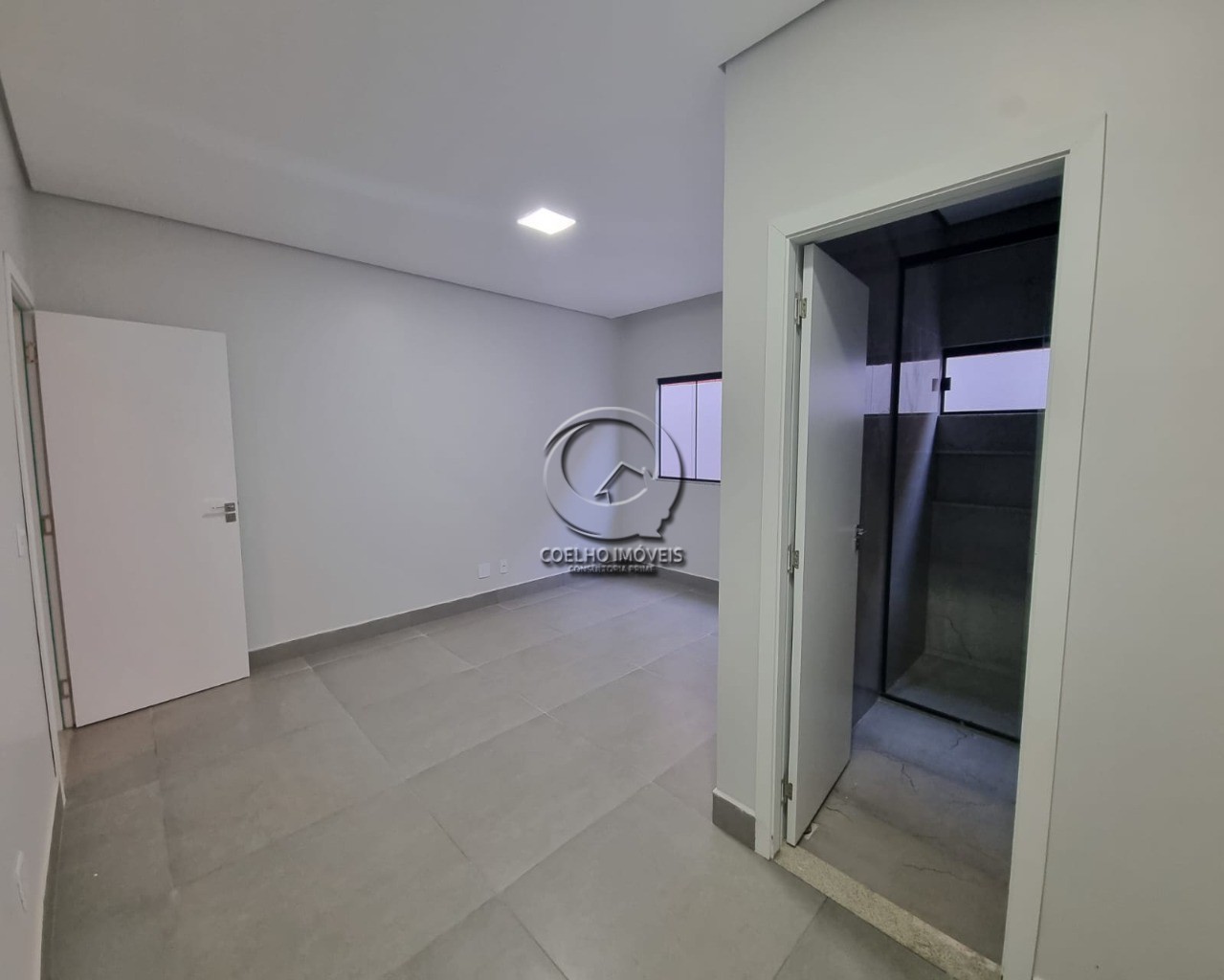 Casa à venda com 3 quartos, 240m² - Foto 12