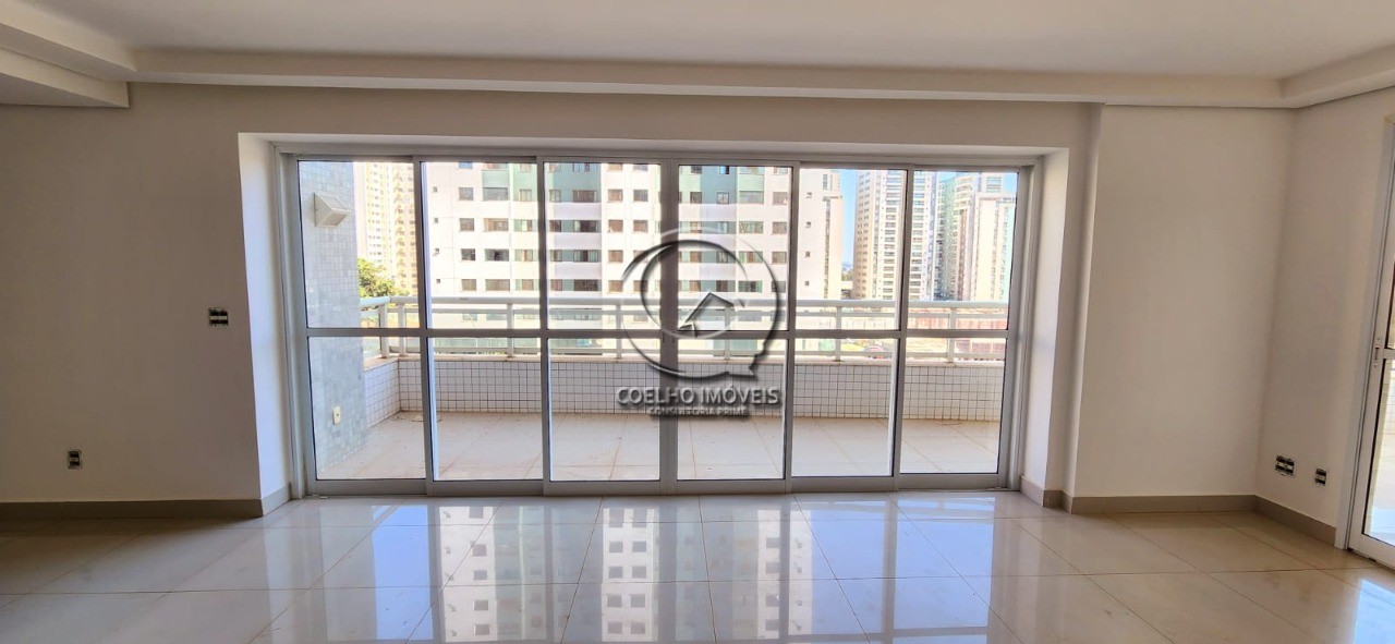 Apartamento à venda com 4 quartos, 246m² - Foto 2