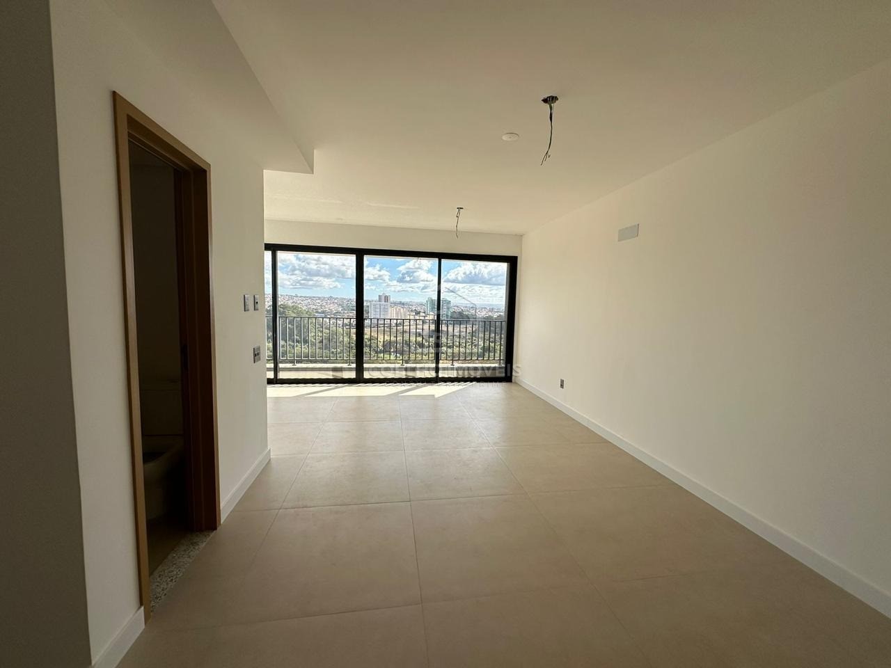 Apartamento à venda com 5 quartos, 130m² - Foto 3