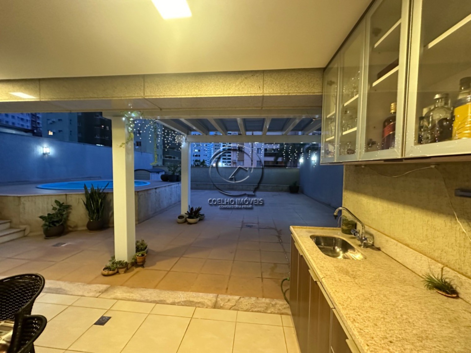 Apartamento à venda com 2 quartos, 187m² - Foto 4