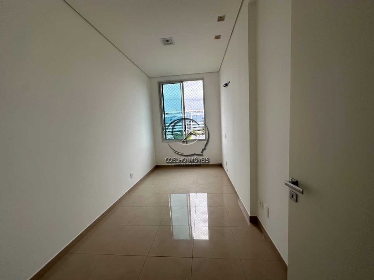 Apartamento à venda com 3 quartos, 211m² - Foto 26