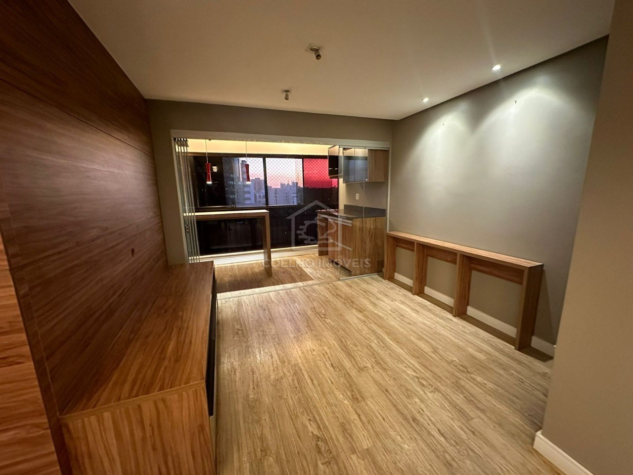 Apartamento à venda com 4 quartos, 98m² - Foto 3