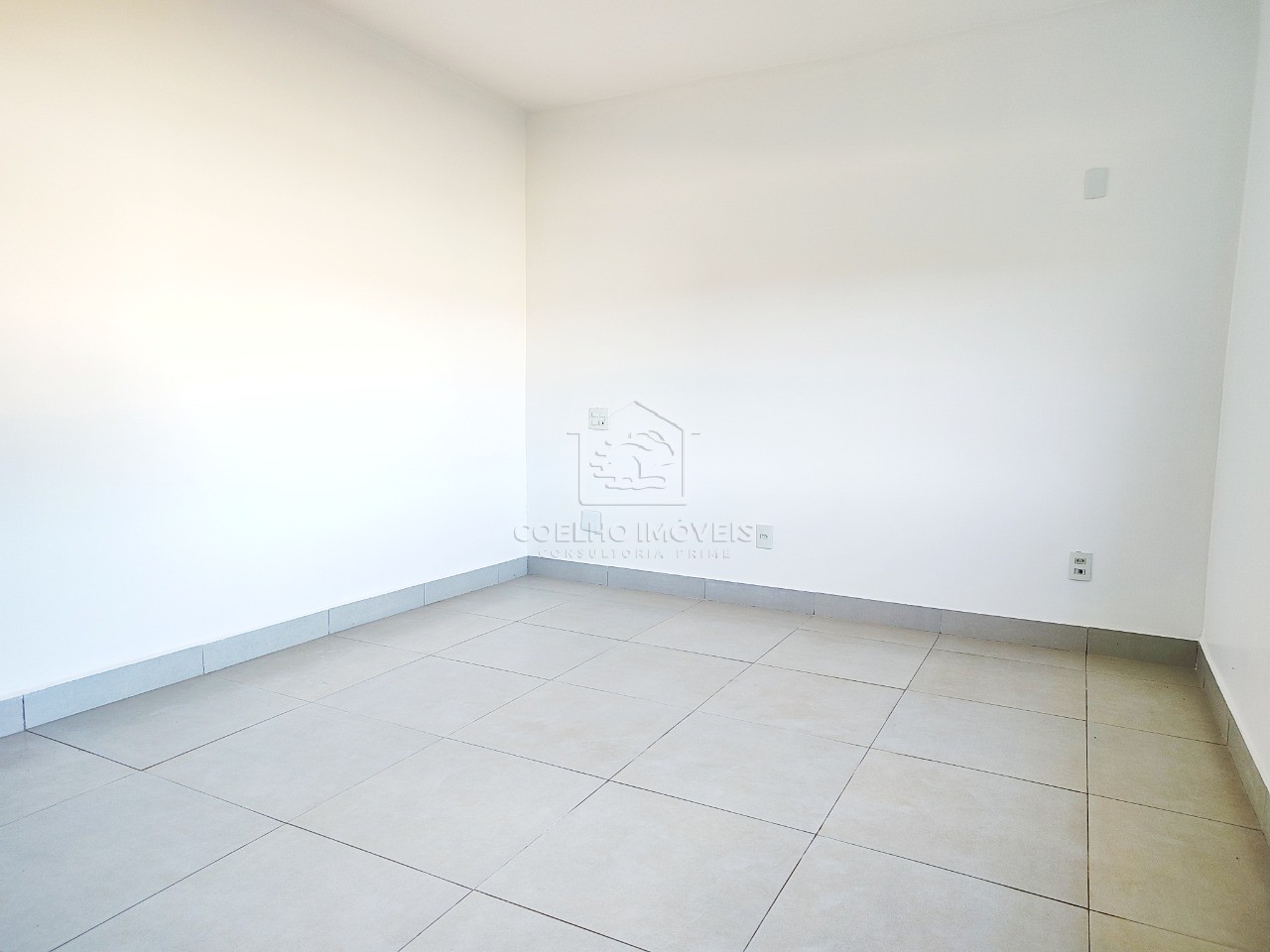 Casa para alugar com 2 quartos, 130m² - Foto 10