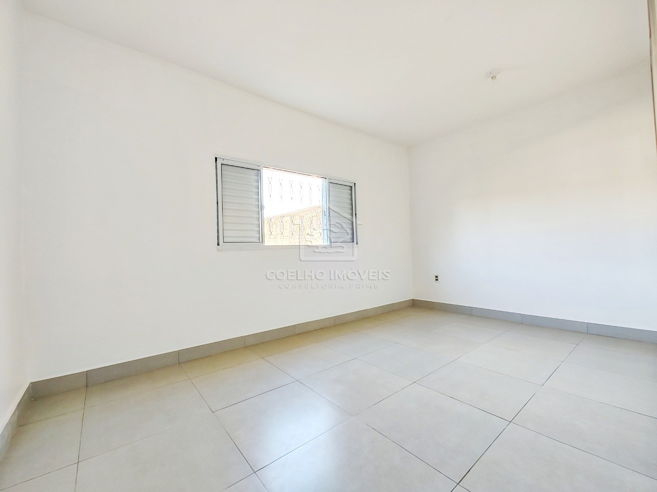 Casa para alugar com 2 quartos, 130m² - Foto 15