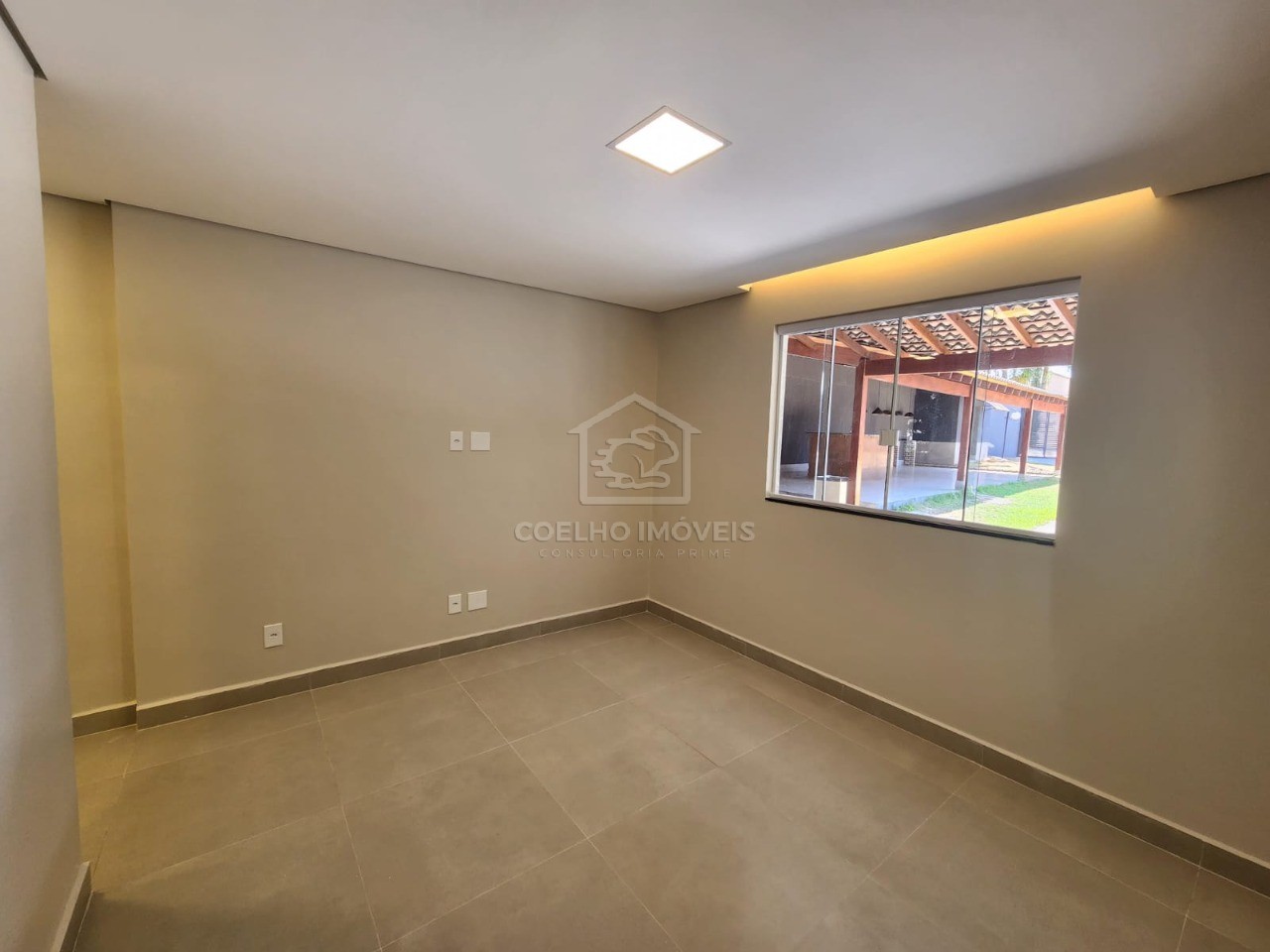 Casa à venda com 4 quartos, 300m² - Foto 16