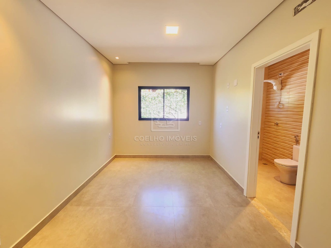 Casa à venda com 3 quartos, 300m² - Foto 13