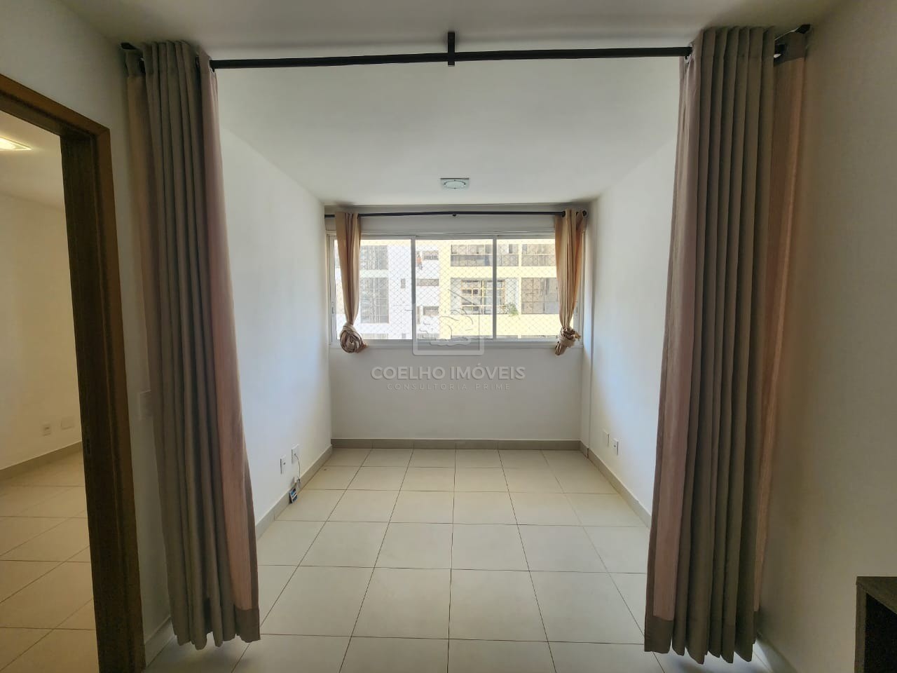 Apartamento à venda com 1 quarto, 34m² - Foto 4