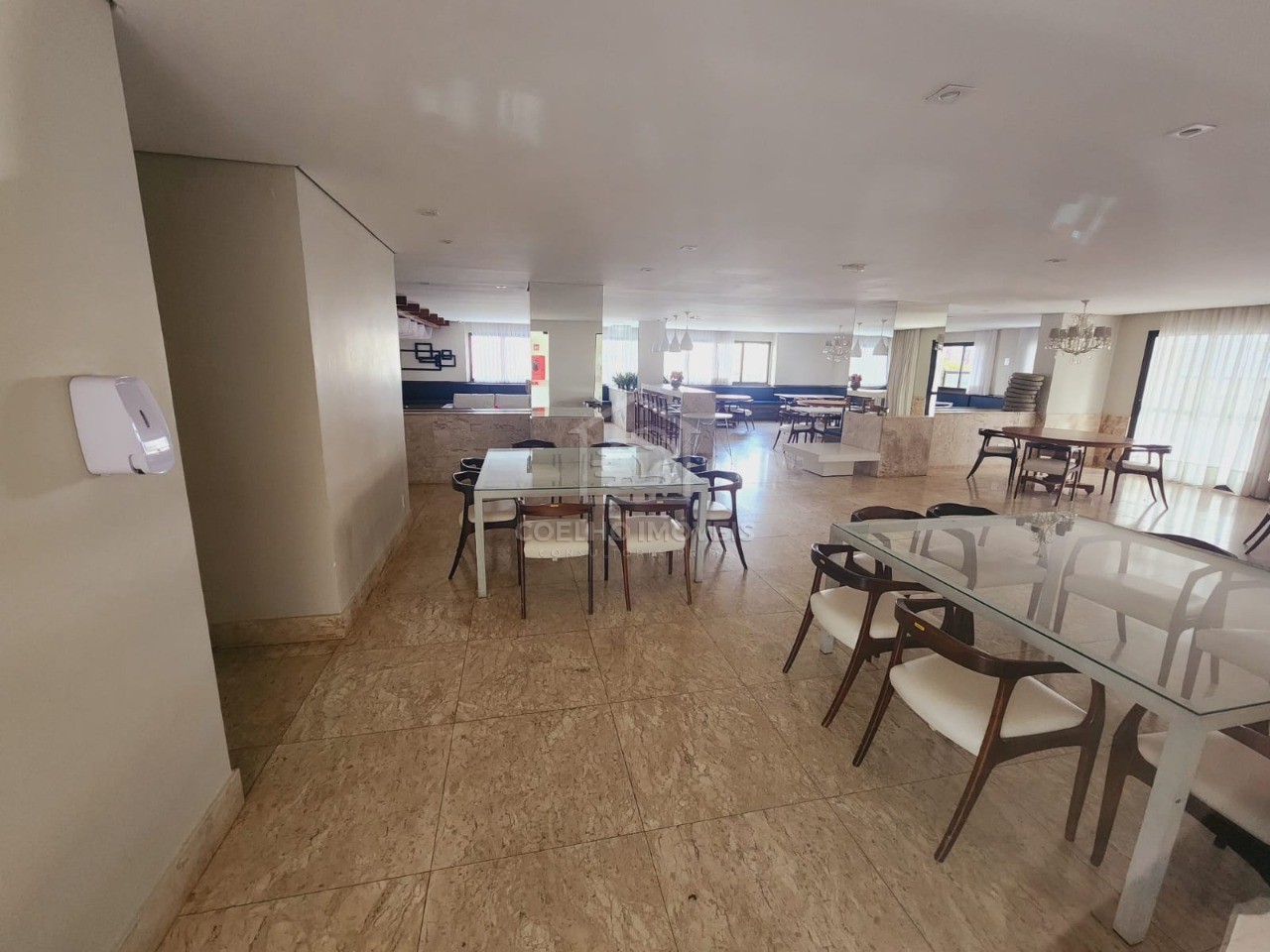 Apartamento à venda com 1 quarto, 41m² - Foto 35