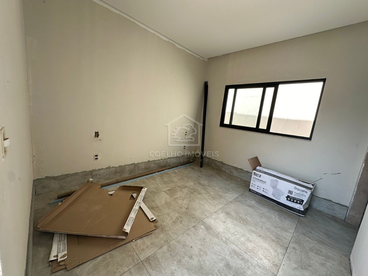 Casa à venda com 4 quartos, 300m² - Foto 4