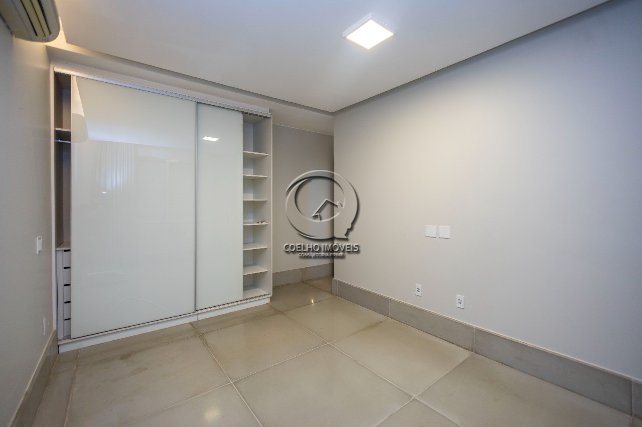 Casa à venda com 4 quartos, 1300m² - Foto 41