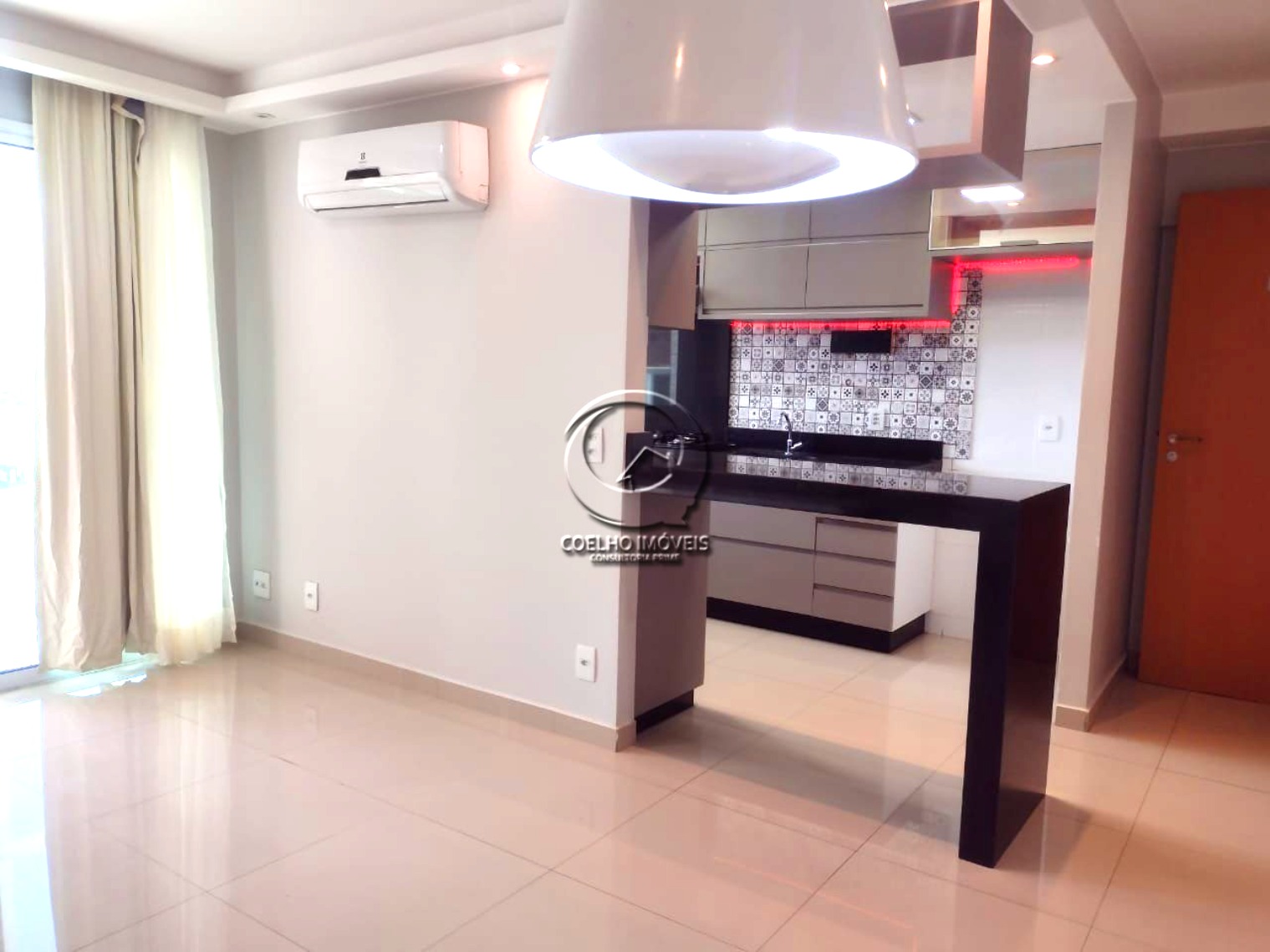 Apartamento para alugar com 2 quartos, 63m² - Foto 4