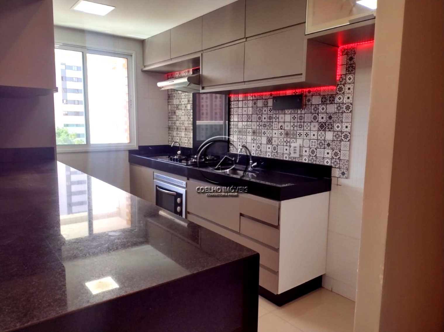 Apartamento para alugar com 2 quartos, 63m² - Foto 18