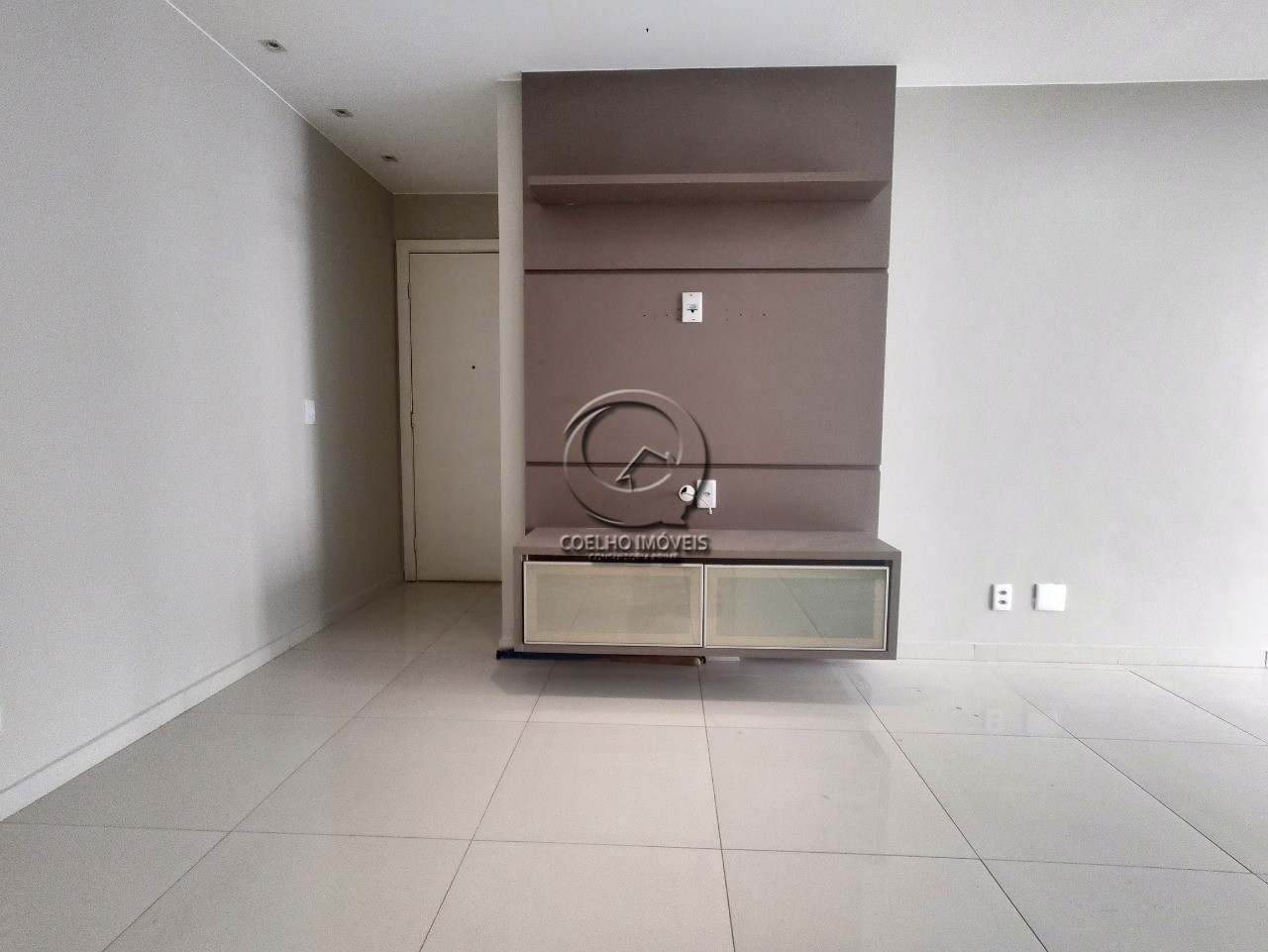 Apartamento para alugar com 3 quartos, 93m² - Foto 3