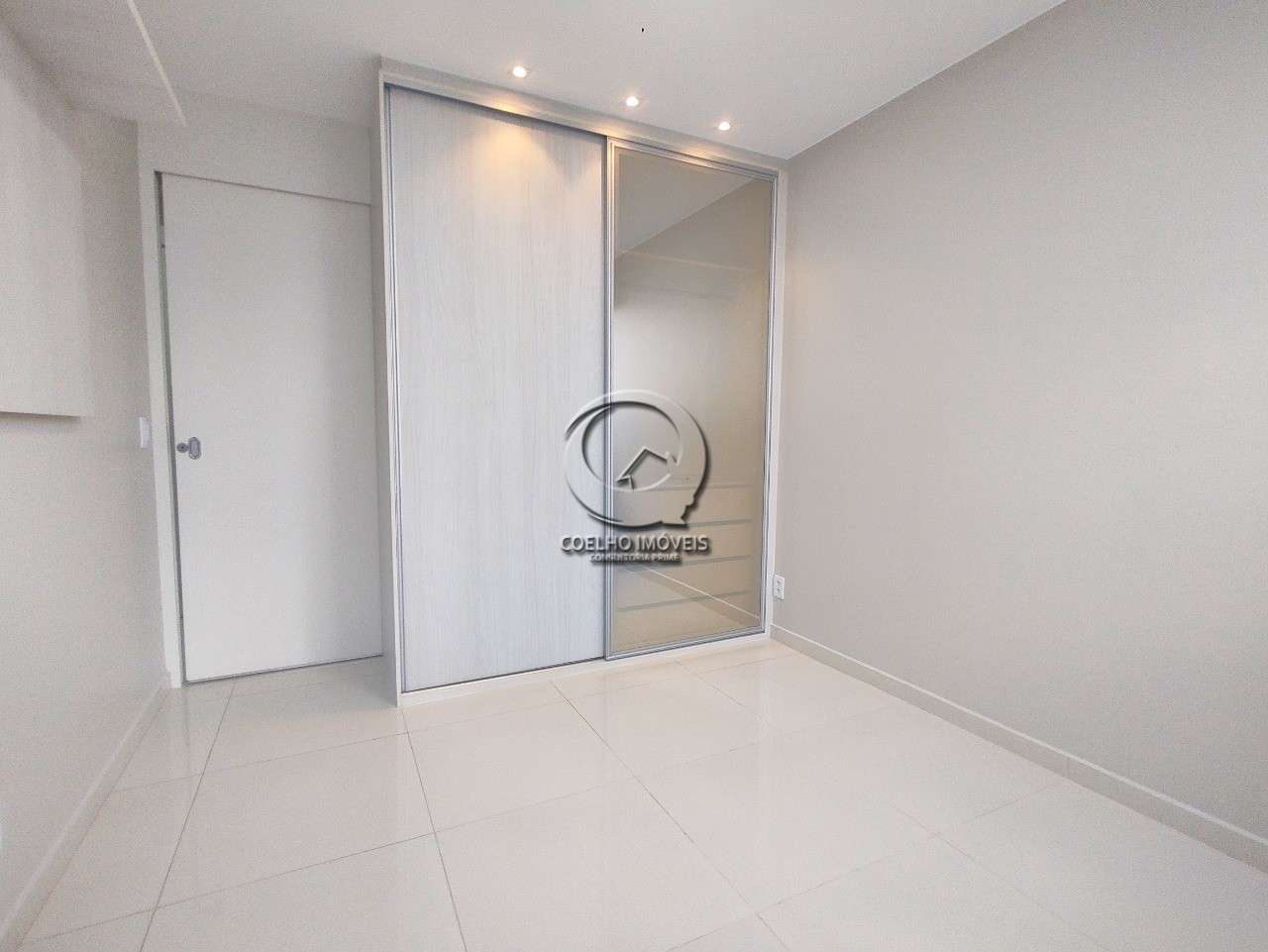 Apartamento para alugar com 3 quartos, 93m² - Foto 9