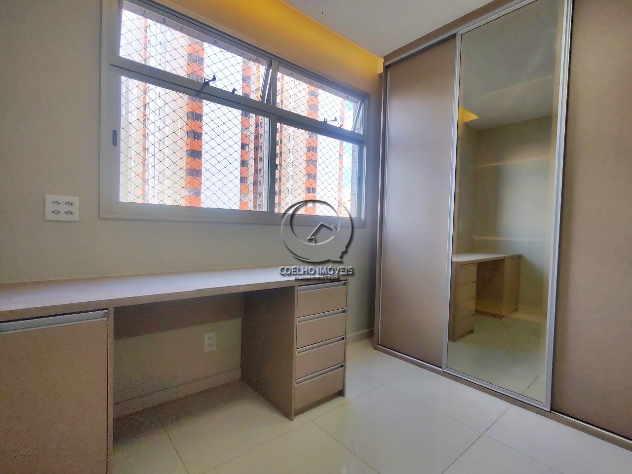 Apartamento para alugar com 3 quartos, 93m² - Foto 11