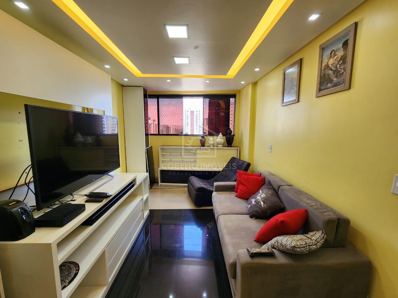 Apartamento à venda com 2 quartos, 81m² - Foto 5