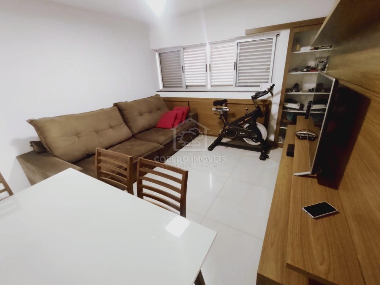 Apartamento à venda com 3 quartos, 67m² - Foto 3