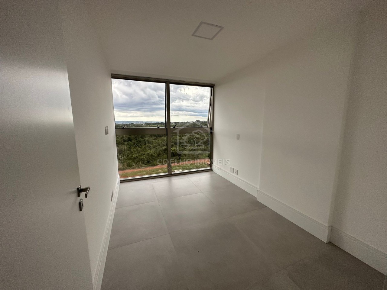 Apartamento à venda com 2 quartos, 84m² - Foto 11