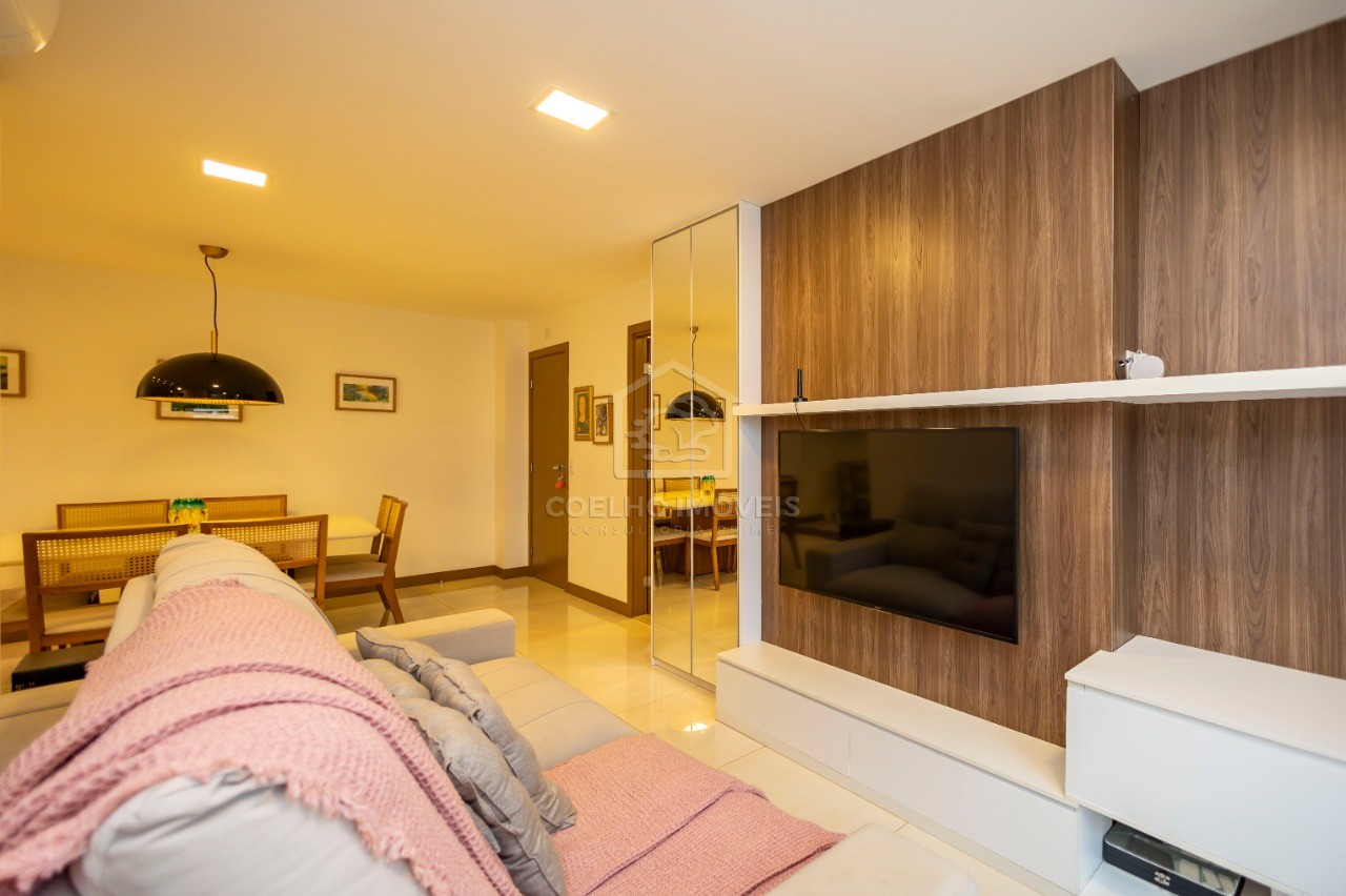 Apartamento à venda com 2 quartos, 85m² - Foto 1