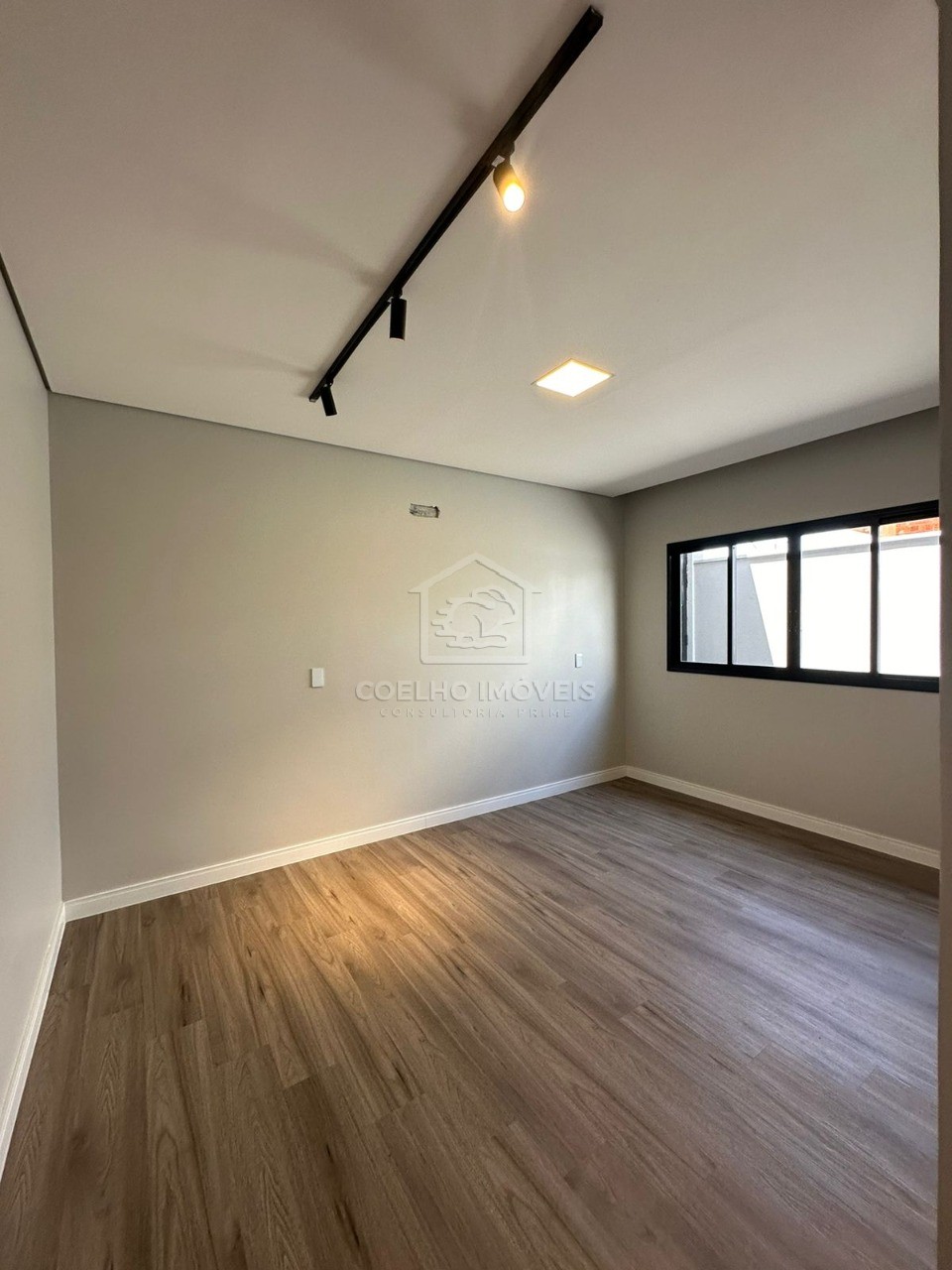 Casa à venda com 3 quartos, 400m² - Foto 5