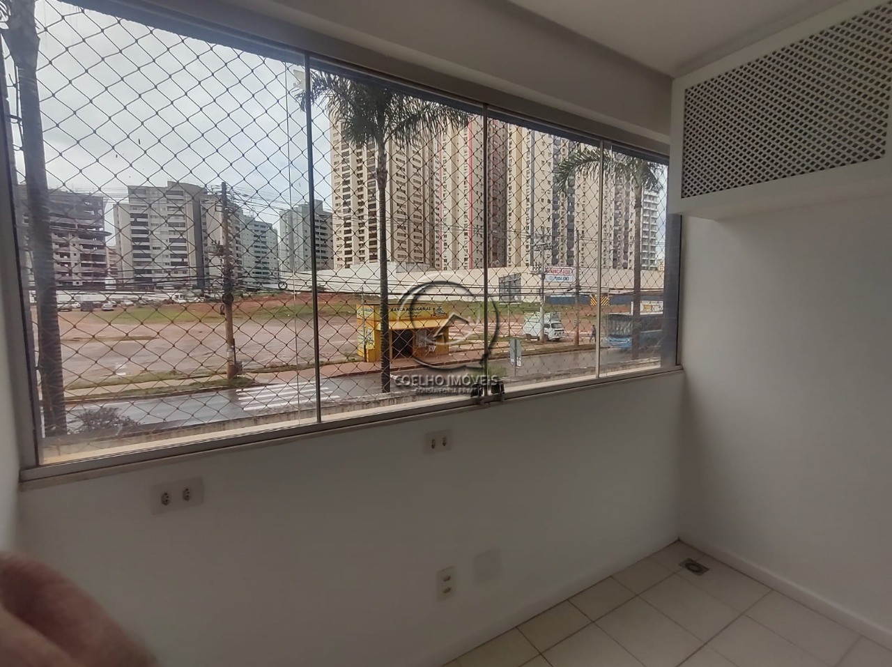 Apartamento para alugar com 3 quartos, 97m² - Foto 2