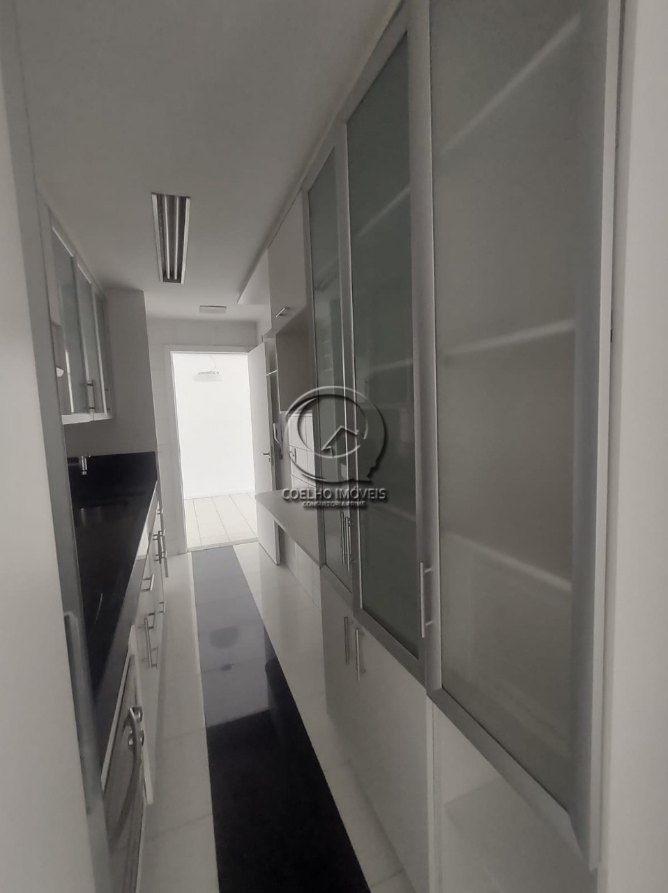 Apartamento para alugar com 3 quartos, 97m² - Foto 7