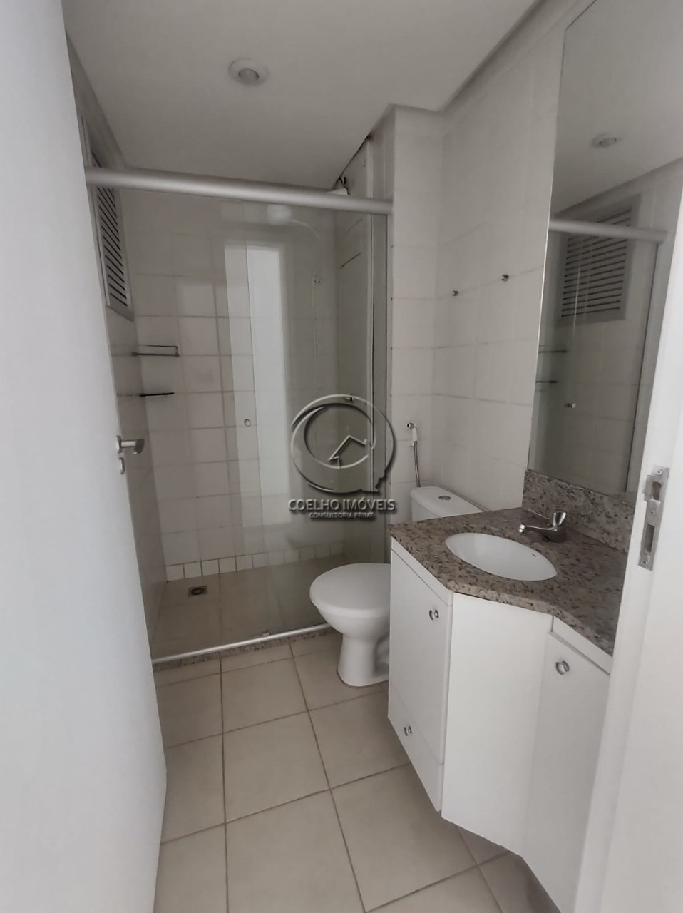 Apartamento para alugar com 3 quartos, 97m² - Foto 11