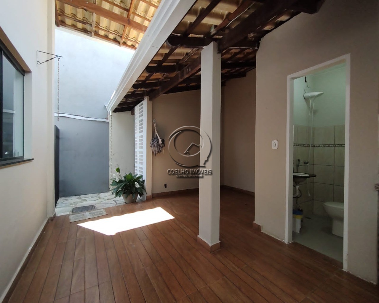 Casa para alugar com 3 quartos, 270m² - Foto 24