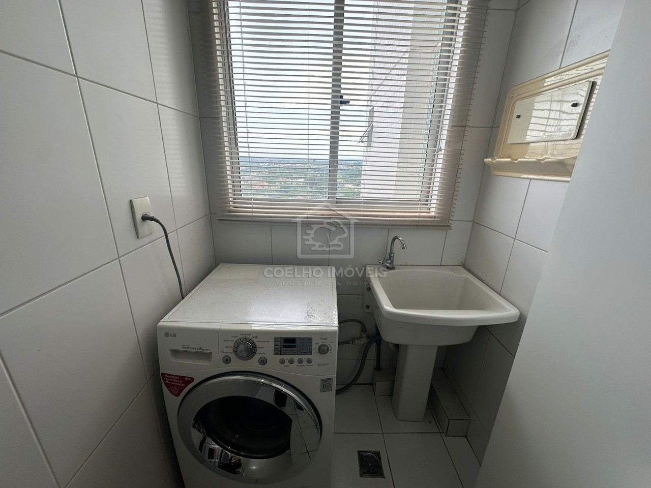 Apartamento à venda com 2 quartos, 58m² - Foto 25