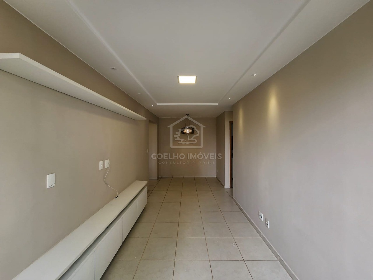 Apartamento para alugar com 2 quartos, 67m² - Foto 4