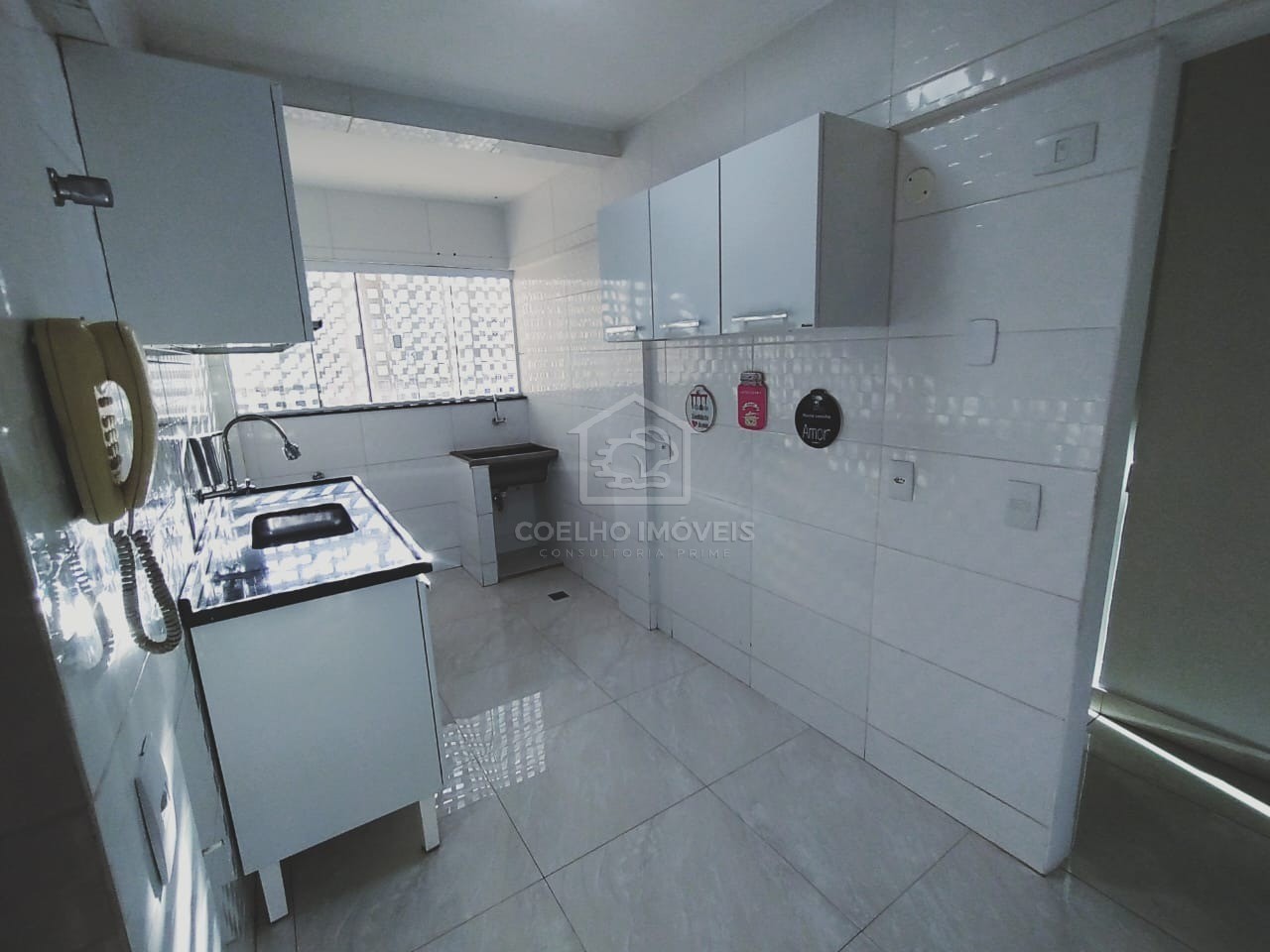 Apartamento à venda com 2 quartos, 72m² - Foto 32