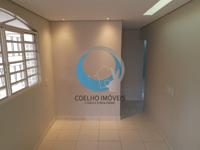 Casa para alugar com 2 quartos, 120m² - Foto 4