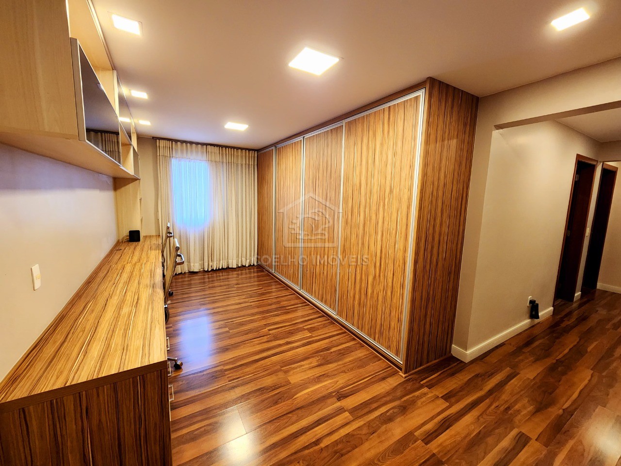 Apartamento à venda com 4 quartos, 154m² - Foto 8