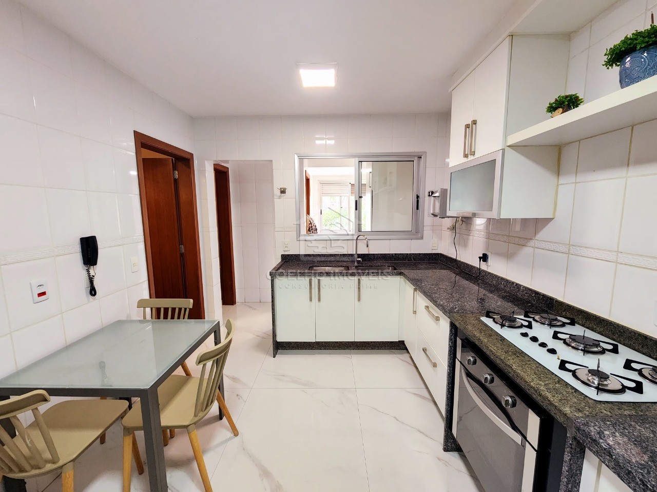 Apartamento à venda com 4 quartos, 154m² - Foto 23