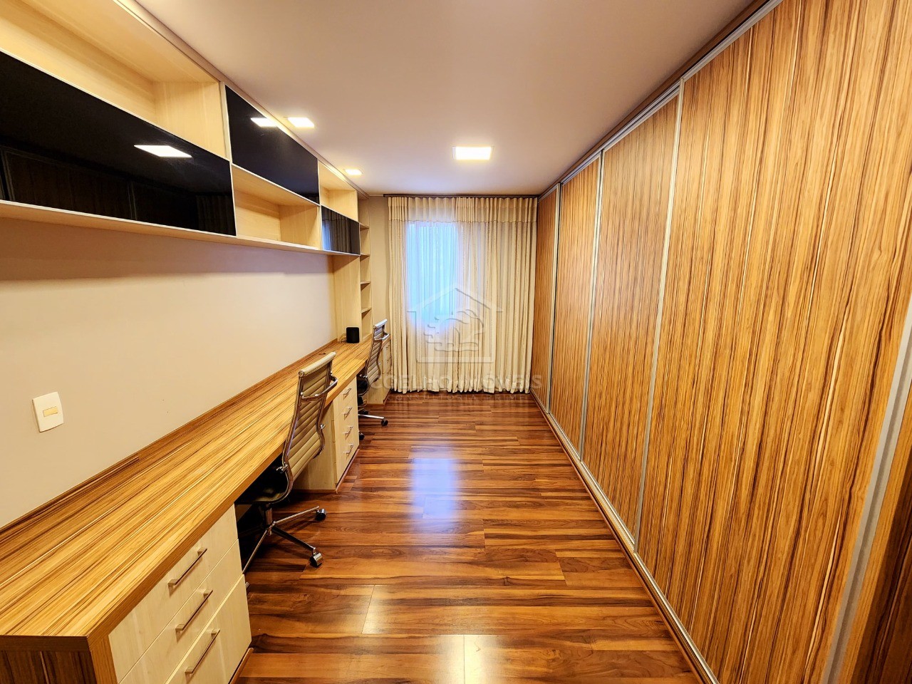 Apartamento à venda com 4 quartos, 154m² - Foto 9