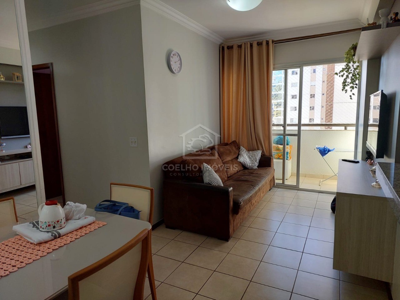 Apartamento à venda com 3 quartos, 71m² - Foto 2