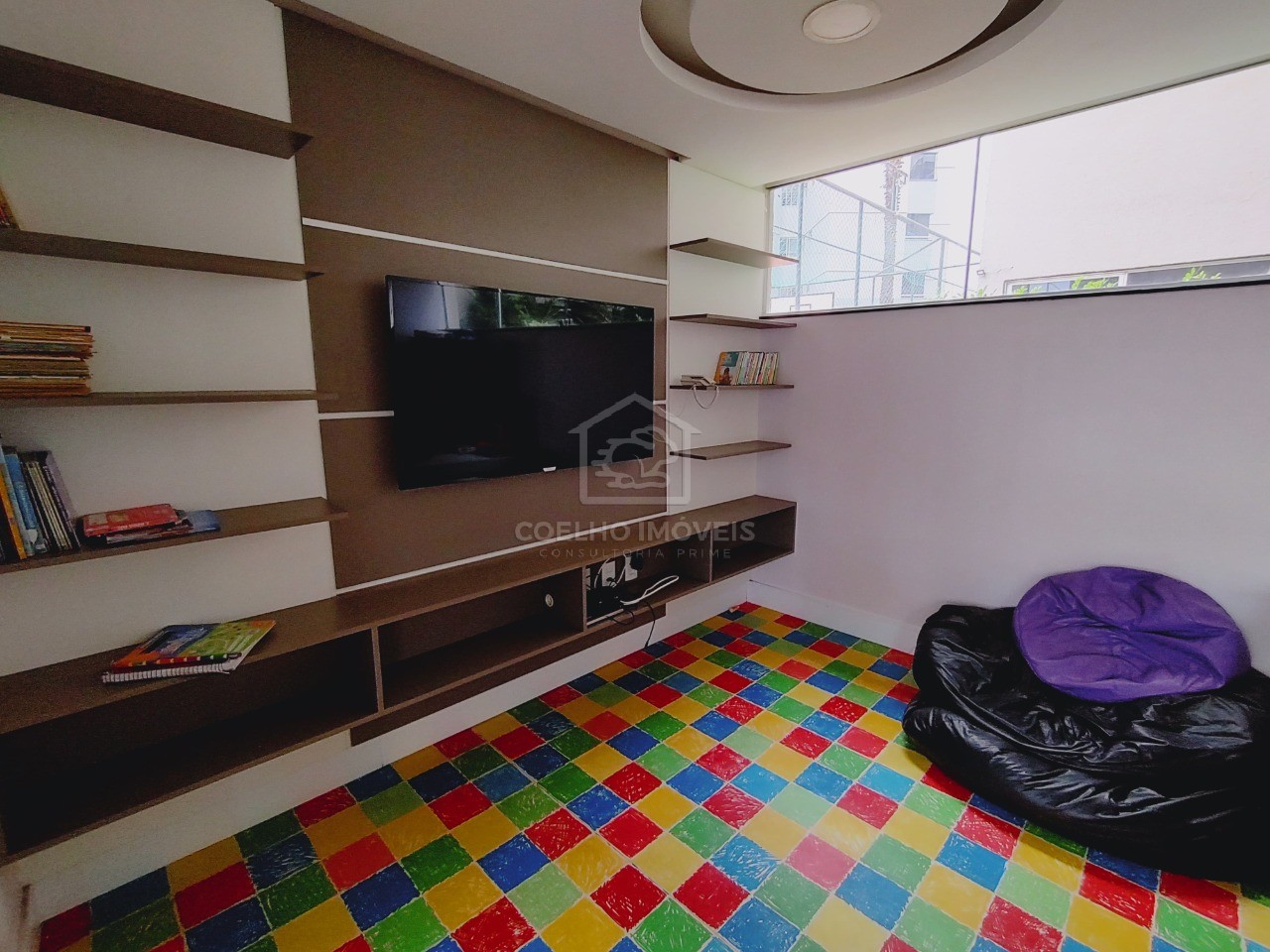 Apartamento à venda com 2 quartos, 75m² - Foto 31