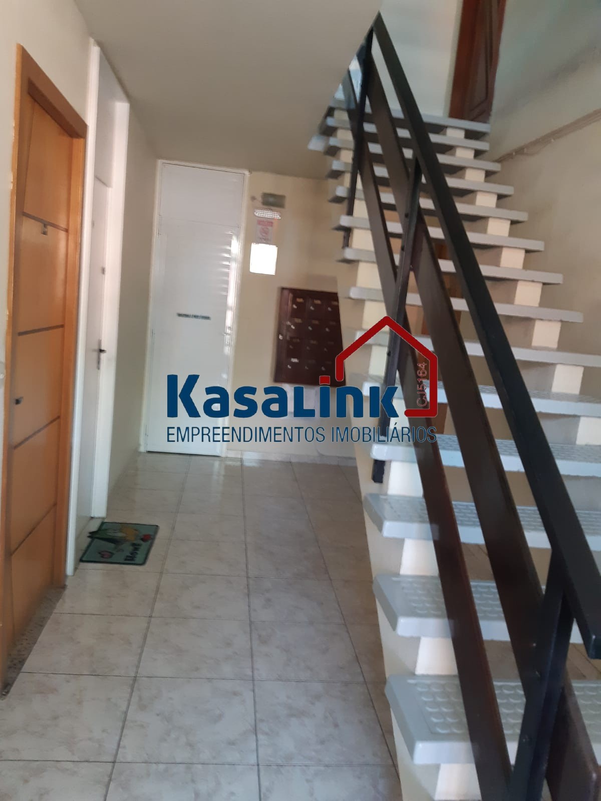 Apartamento à venda com 2 quartos, 46m² - Foto 3